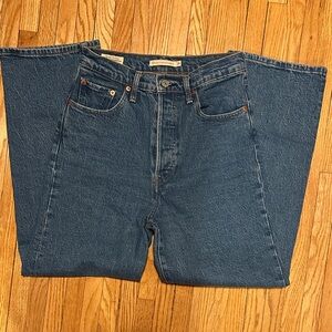 Levi's Premium Blue Denim Ribcage straight ankle 28